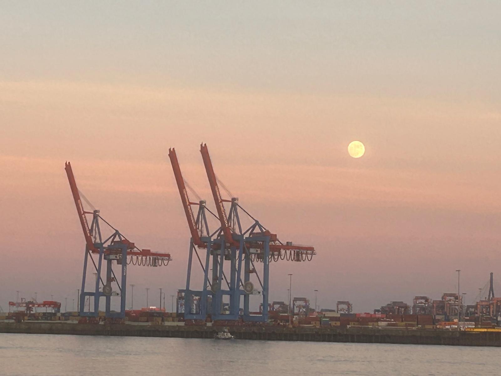 Abendstimmung an der Hamburger Elbe